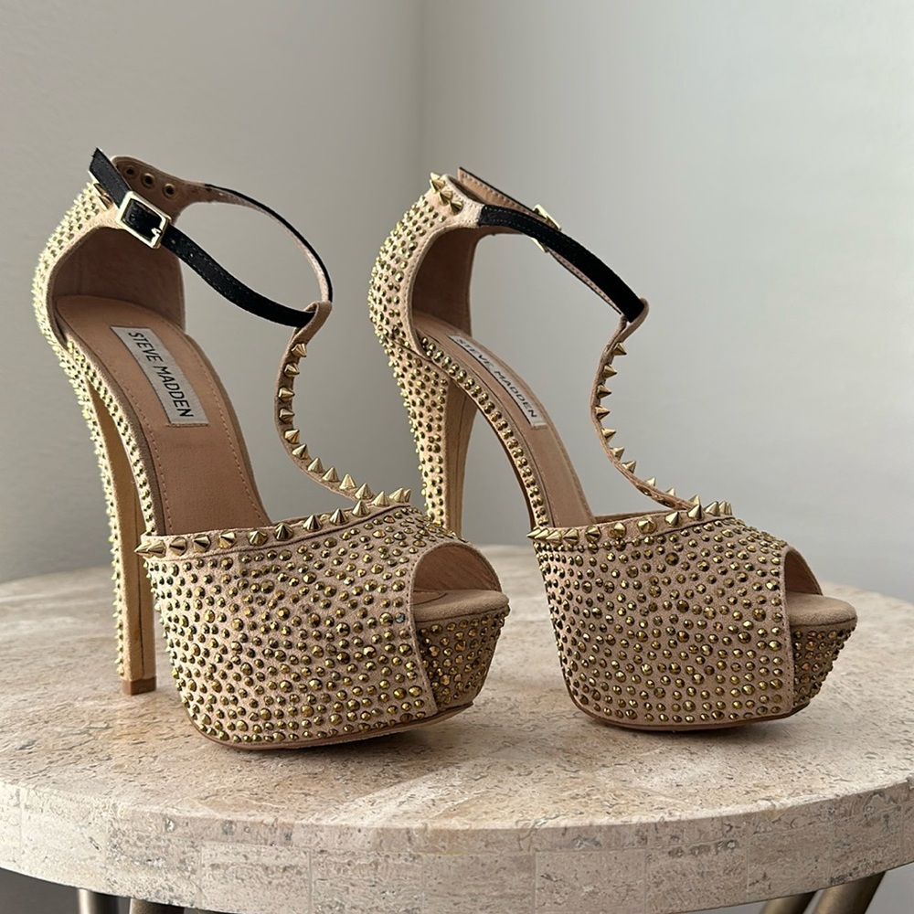 Steve Madden Gold Heels, Size 7